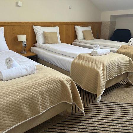 Iris Aparthotel Cracovie Extérieur photo