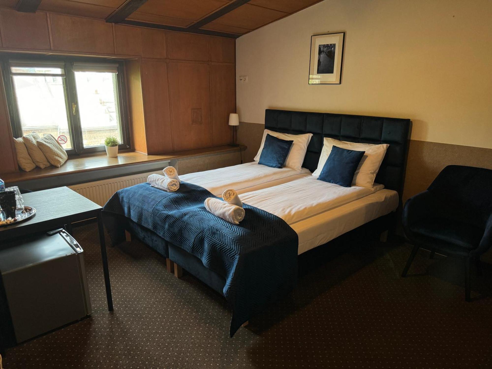 Iris Aparthotel Cracovie Extérieur photo
