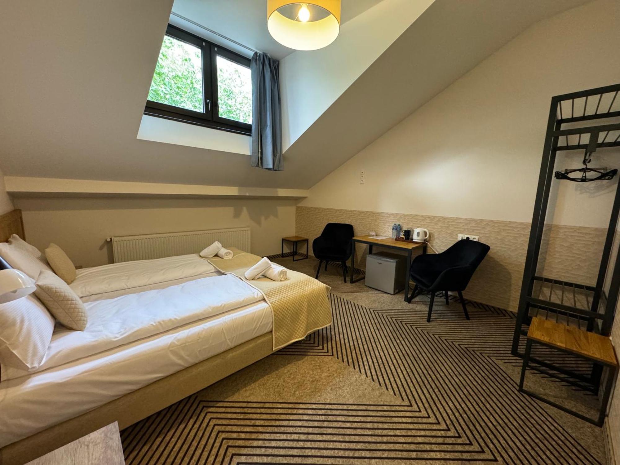 Iris Aparthotel Cracovie Extérieur photo
