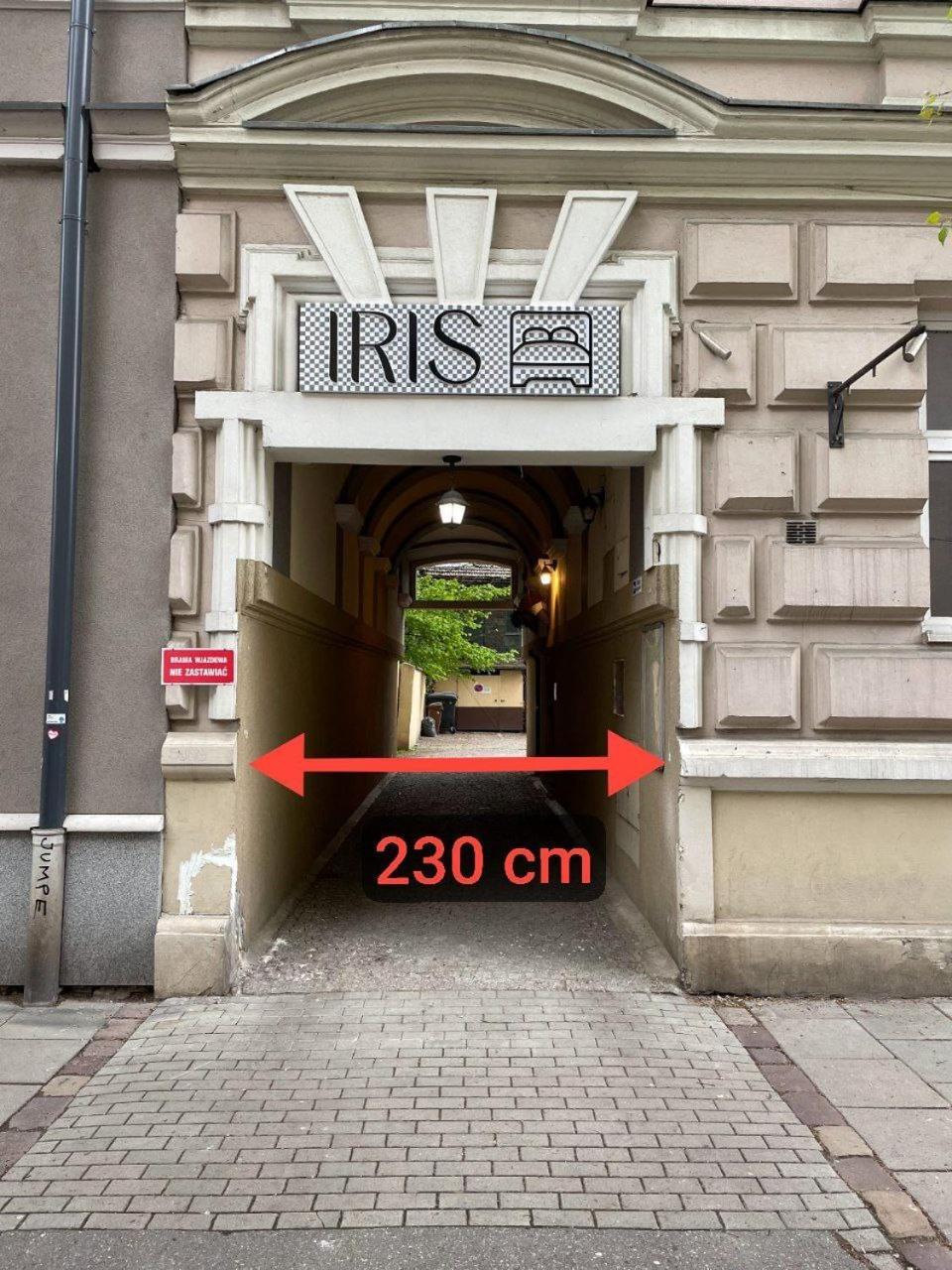 Iris Aparthotel Cracovie Extérieur photo