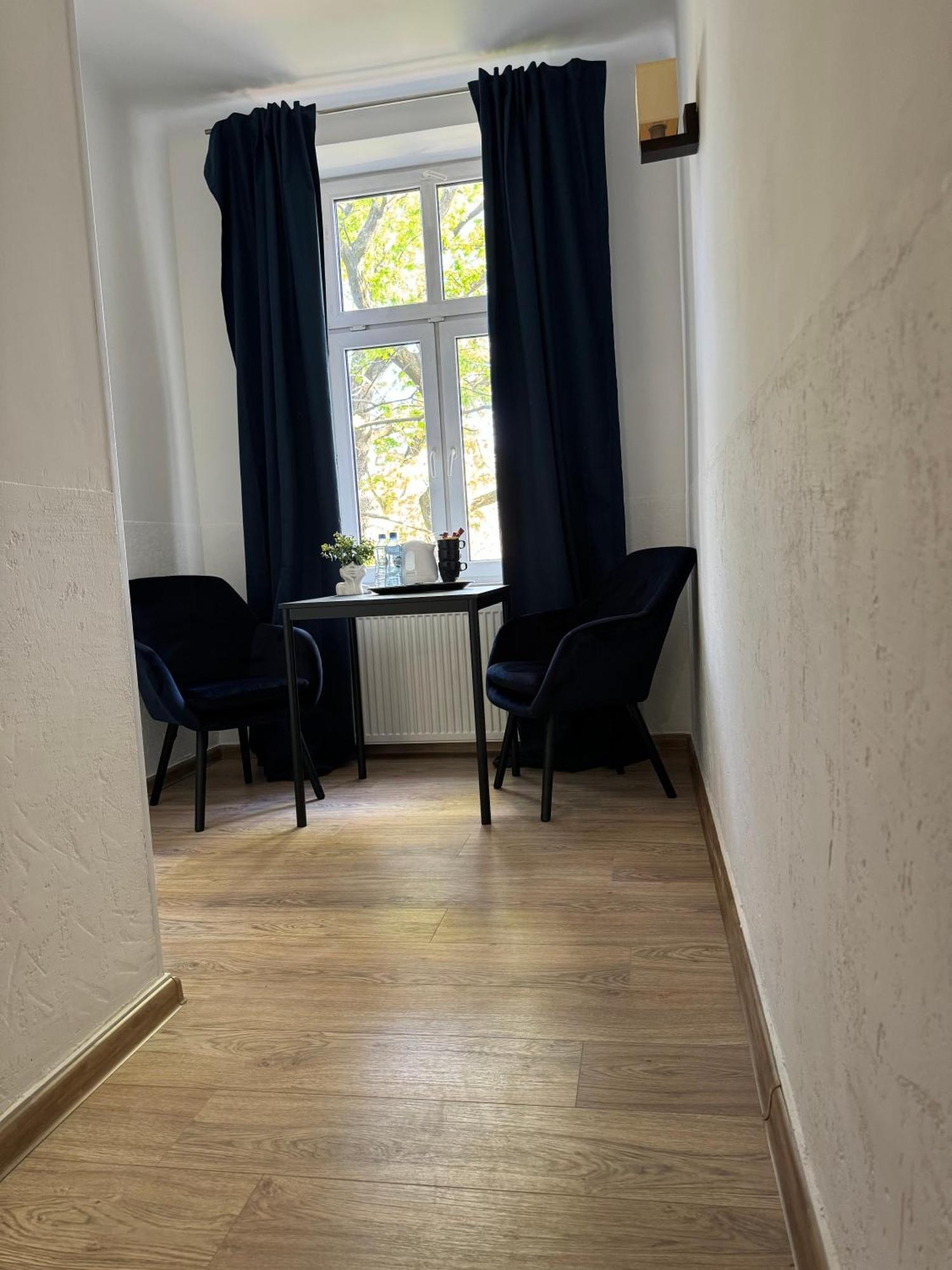 Iris Aparthotel Cracovie Extérieur photo