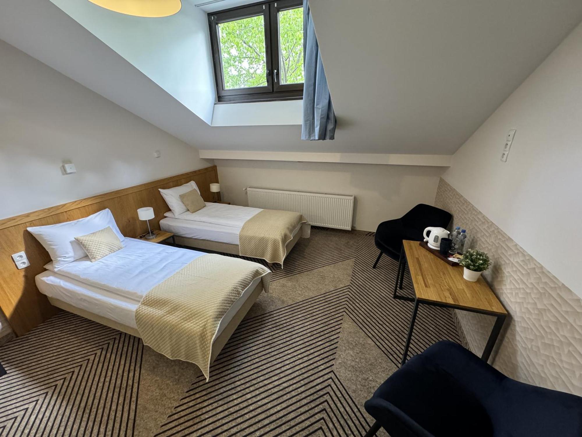 Iris Aparthotel Cracovie Extérieur photo