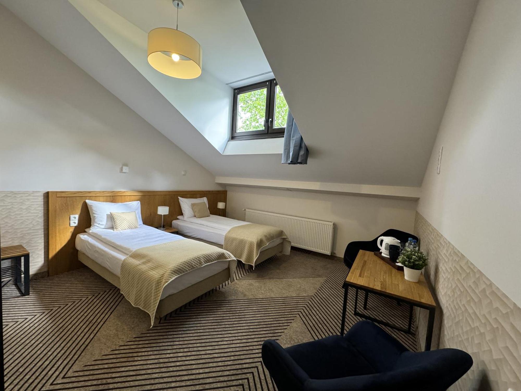 Iris Aparthotel Cracovie Extérieur photo