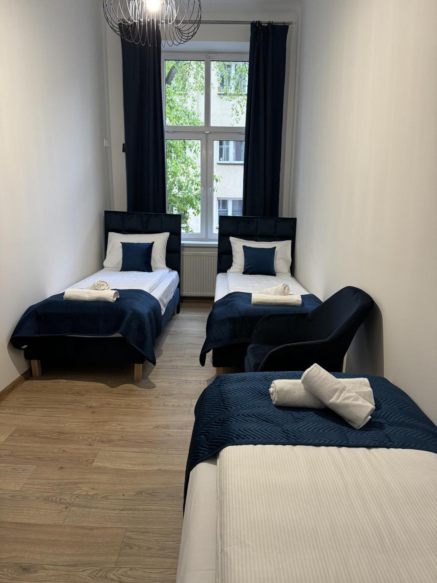 Iris Aparthotel Cracovie Extérieur photo